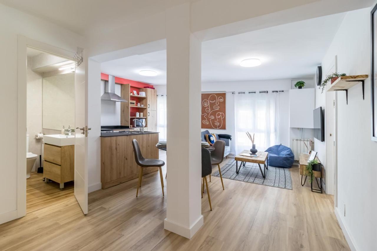 Apartamento Recien Reformado Plaza Del Ayuntamiento Сантандер Екстериор снимка