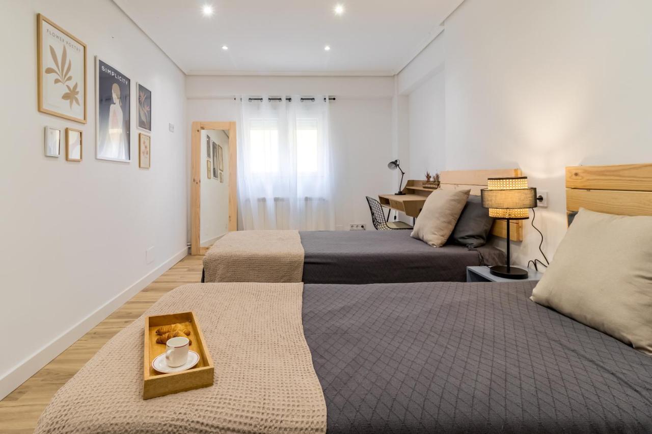 Apartamento Recien Reformado Plaza Del Ayuntamiento Сантандер Екстериор снимка